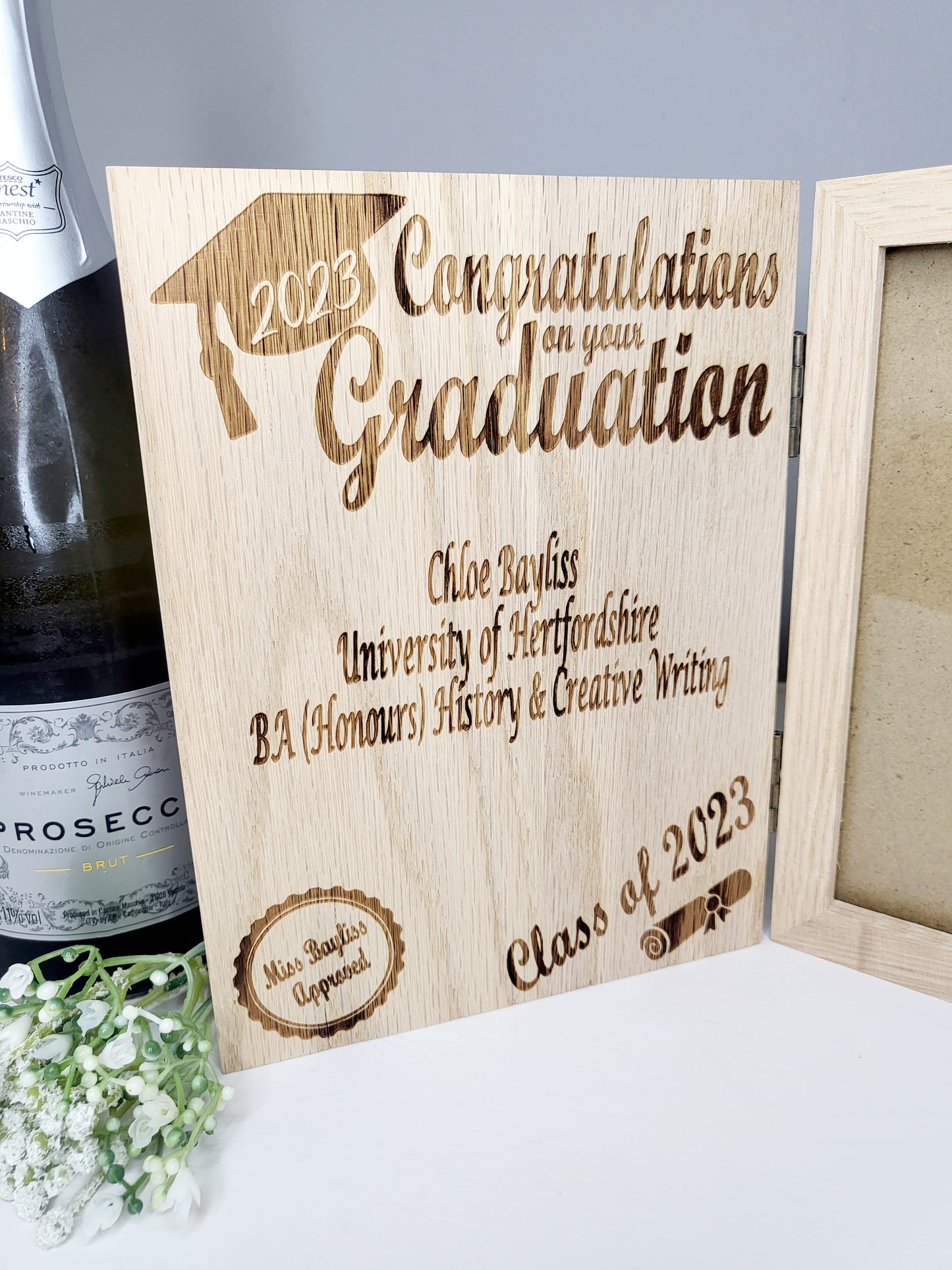 Personalised Solid Oak 7 x 5 Photo Frame - Graduation